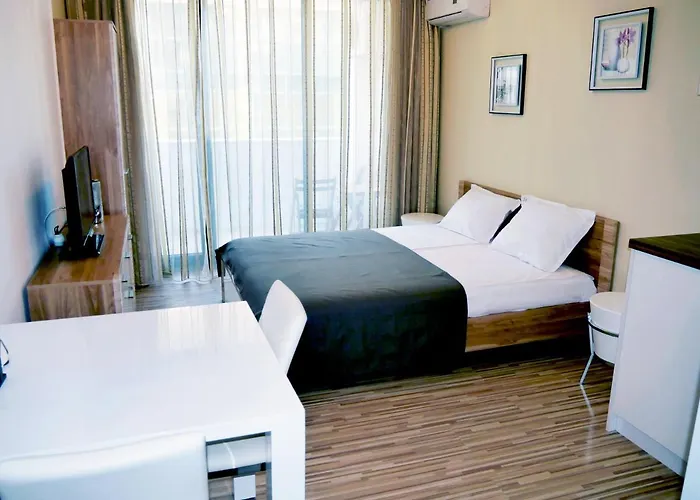 Stamopolu Lux с изглед към морето Primorsko