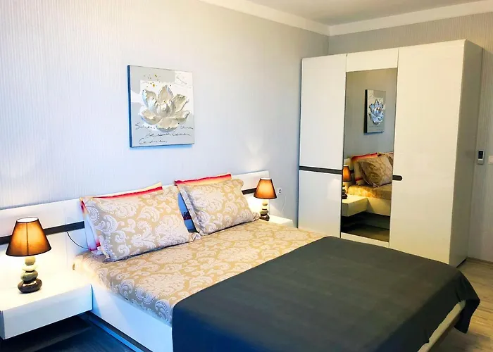 Stamopolu Lux с изглед към морето Szálloda Primorszko