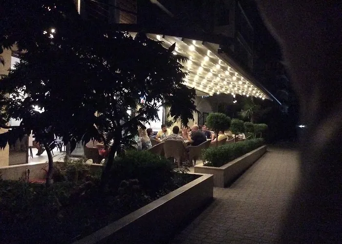 Stamopolu Lux с изглед към морето Szálloda Primorszko