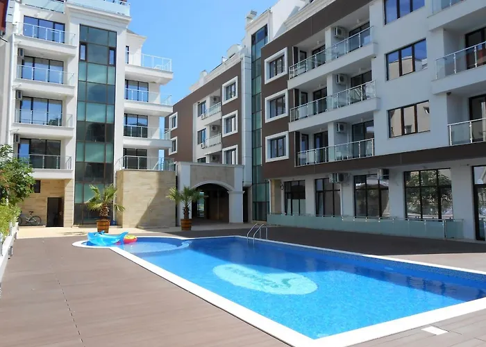 Stamopolu Lux с изглед към морето Primorszko