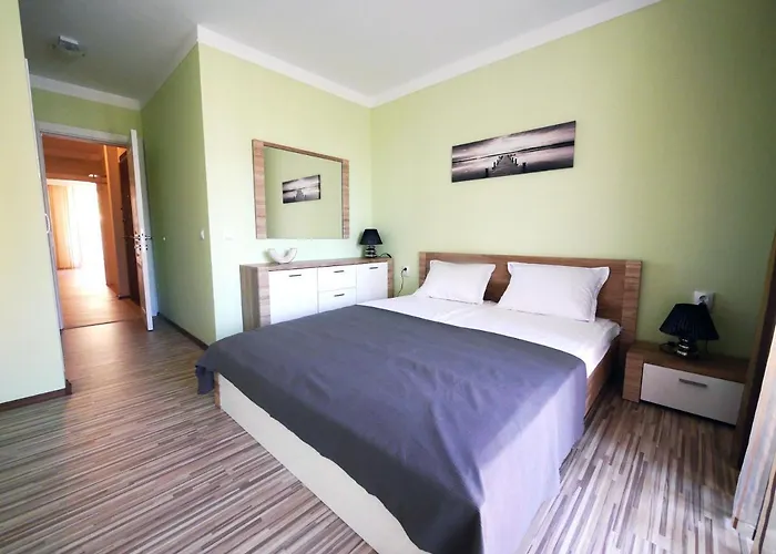 Stamopolu Lux с изглед към морето * Primorsko